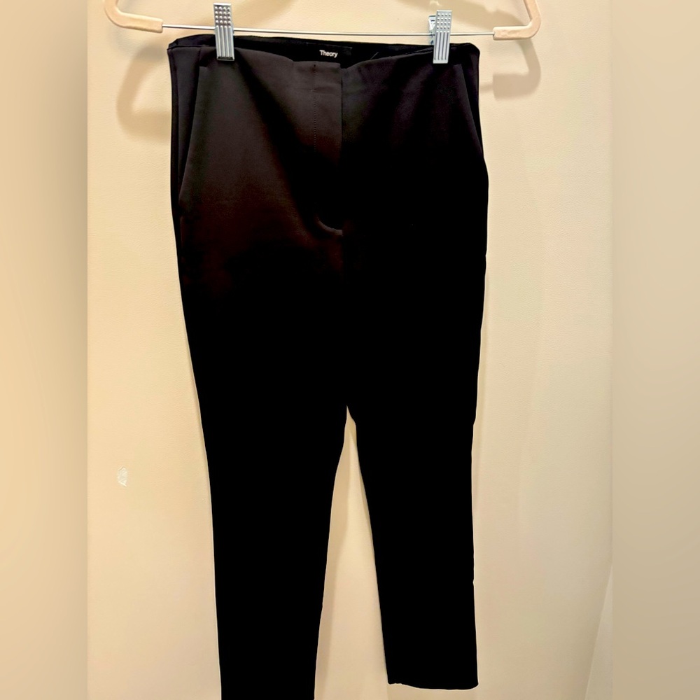 GORGEOUS Theory dress pants (size 0) Nylon & Spandex